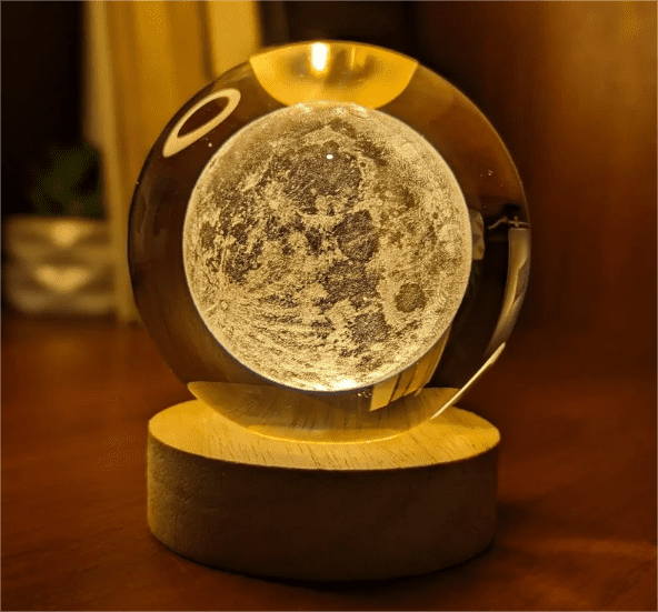 3d Wooden base crystal lamp.